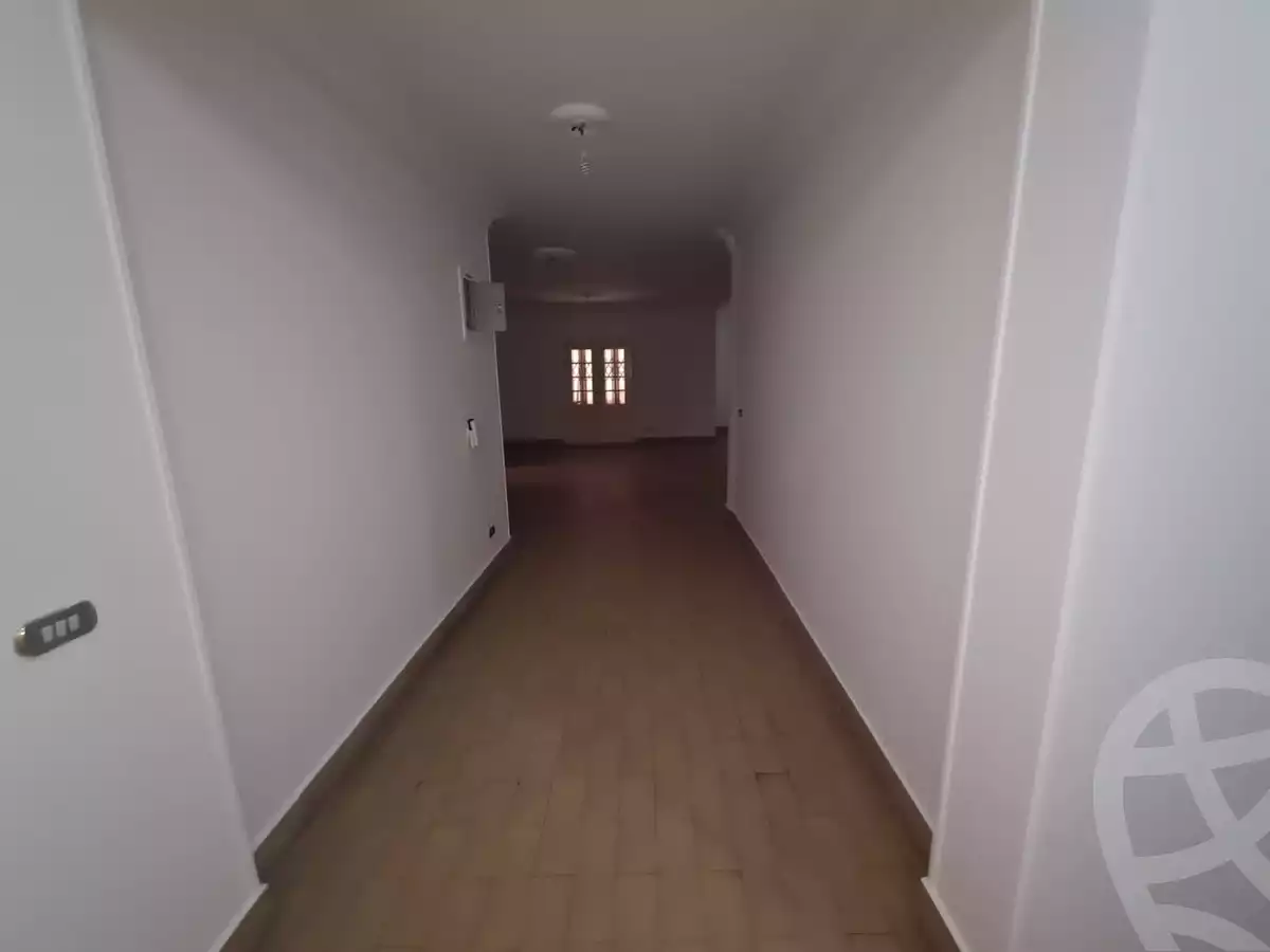 https://aqarmap.com.eg/ar/listing/5251252-for-rent-cairo-new-cairo-el-ahyaa-third-neighborhood-street-1