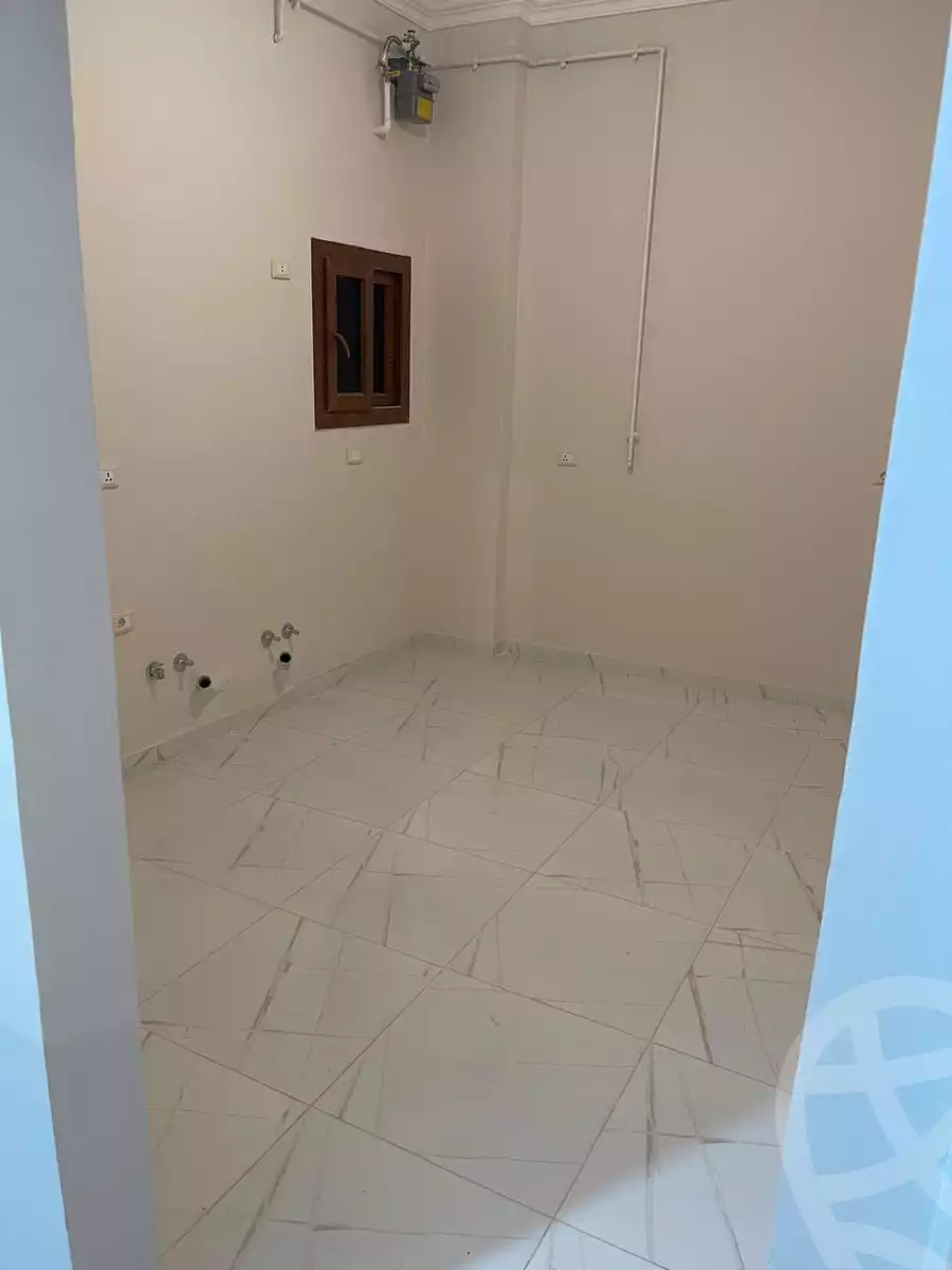 https://aqarmap.com.eg/ar/listing/5251313-for-rent-cairo-new-cairo-ganob-el-akadamiya-south-academy-d-hassan-ibn-thabet-st