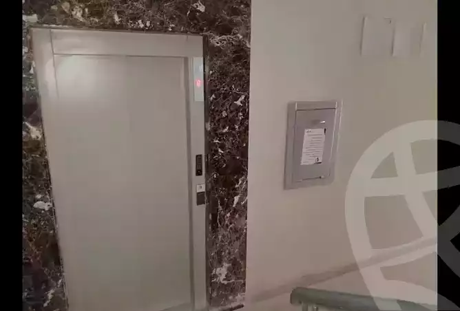 https://aqarmap.com.eg/en/listing/5256182-for-rent-cairo-el-sheikh-zayed-city-compounds-dh-drys