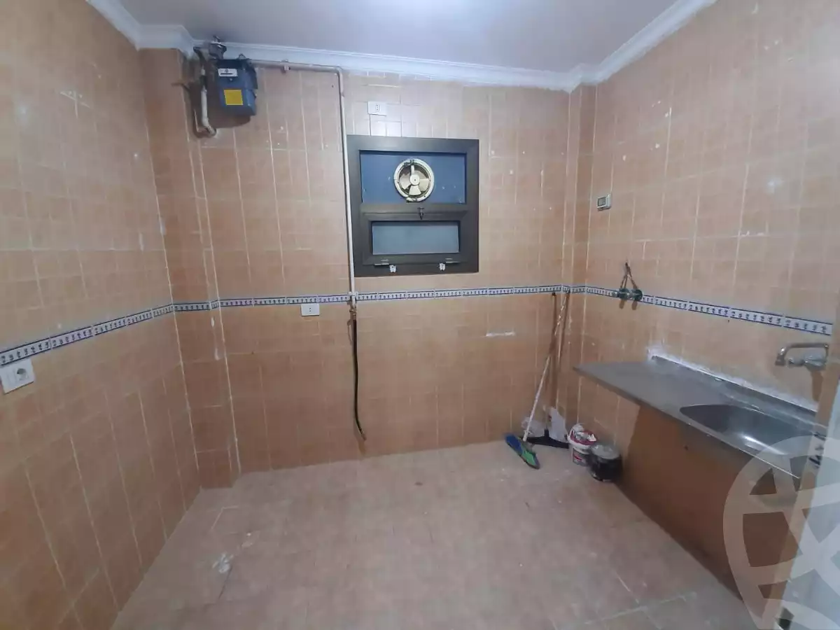 https://aqarmap.com.eg/en/listing/5256505-for-rent-cairo-new-cairo-lrhb-city-phase-5-ibn-al-nafees-st