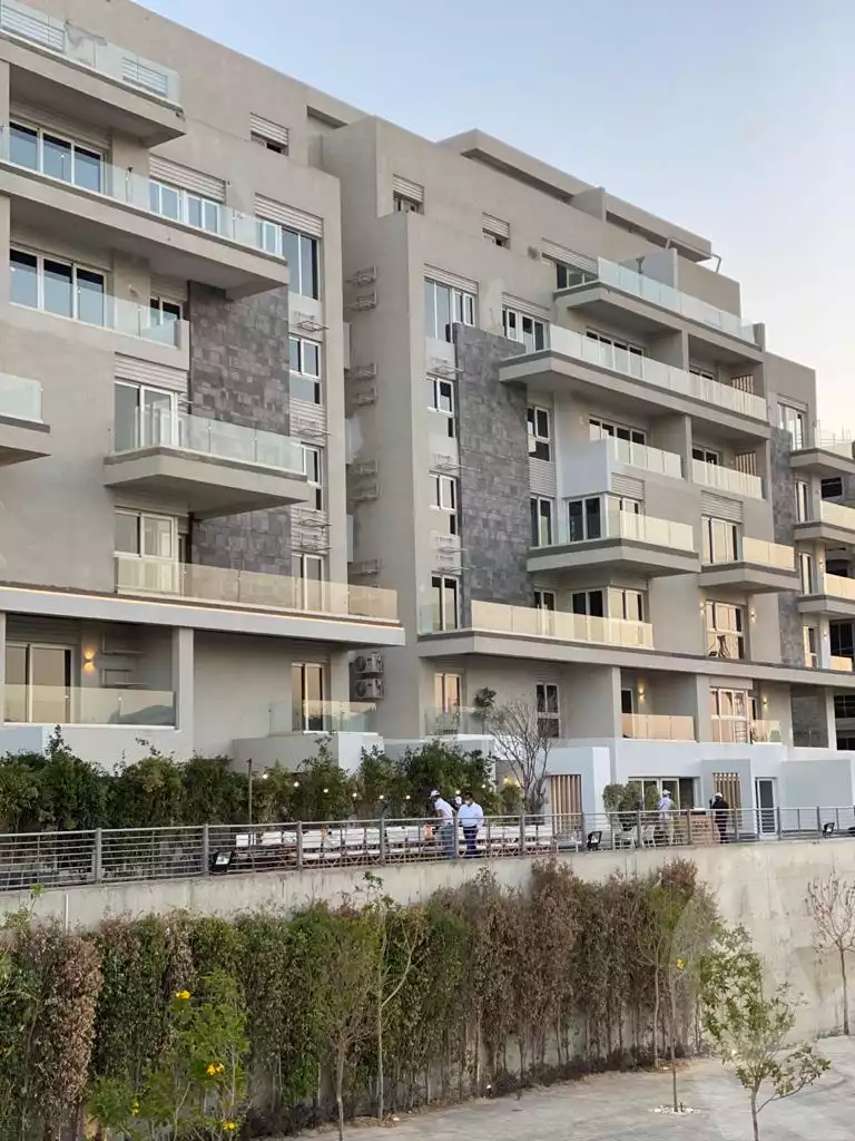 https://aqarmap.com.eg/ar/listing/5256900-for-sale-cairo-6th-of-october-compounds-mountain-view-icity-october-mv-park-mountain-view-icity-october