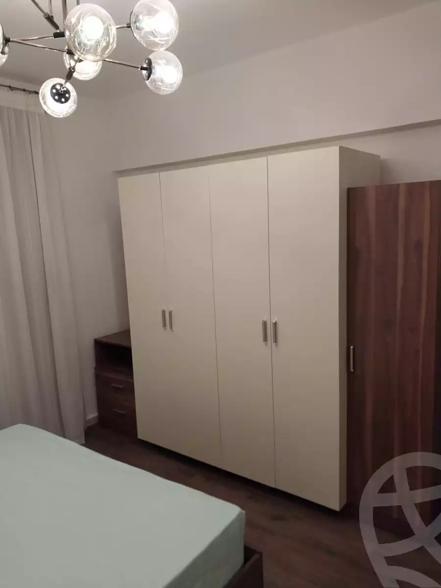 https://aqarmap.com.eg/en/listing/5257124-for-rent-cairo-new-cairo-lrhb-city-phase-8