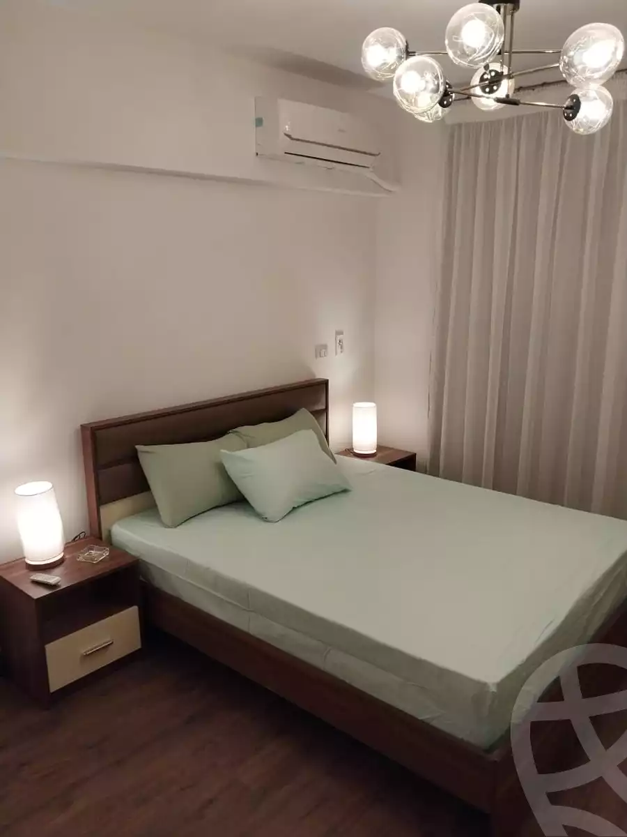 https://aqarmap.com.eg/en/listing/5257124-for-rent-cairo-new-cairo-lrhb-city-phase-8