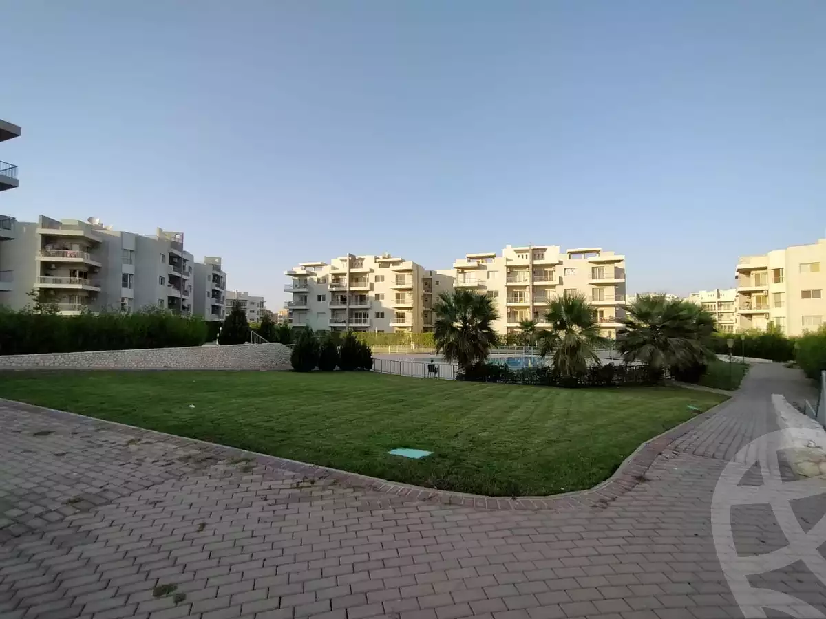 https://aqarmap.com.eg/ar/listing/5260198-for-sale-cairo-el-sheikh-zayed-city-compounds-dh-drys