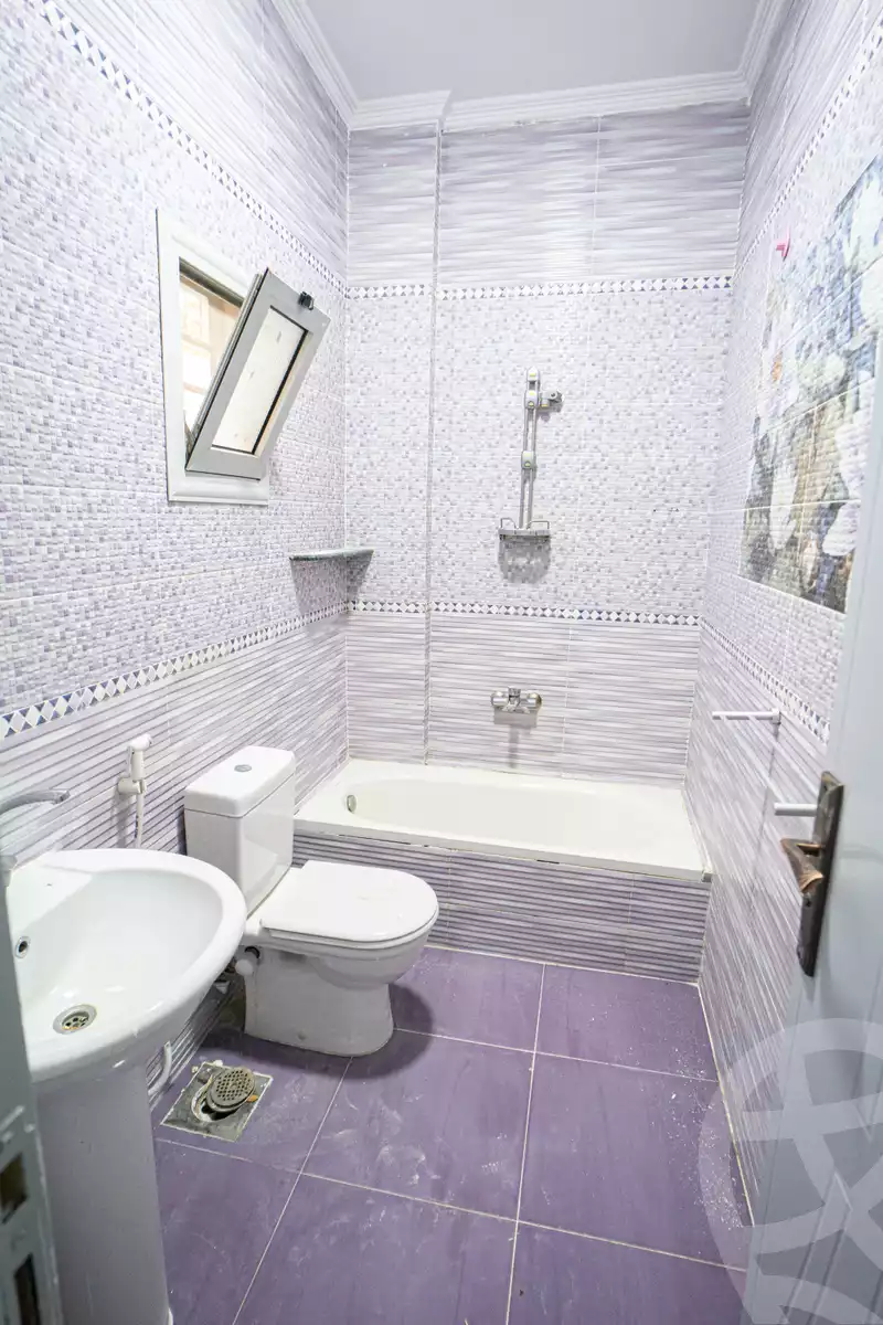 https://aqarmap.com.eg/en/listing/6144704-for-sale-alexandria-king-maryot-taqseem-el-benook
