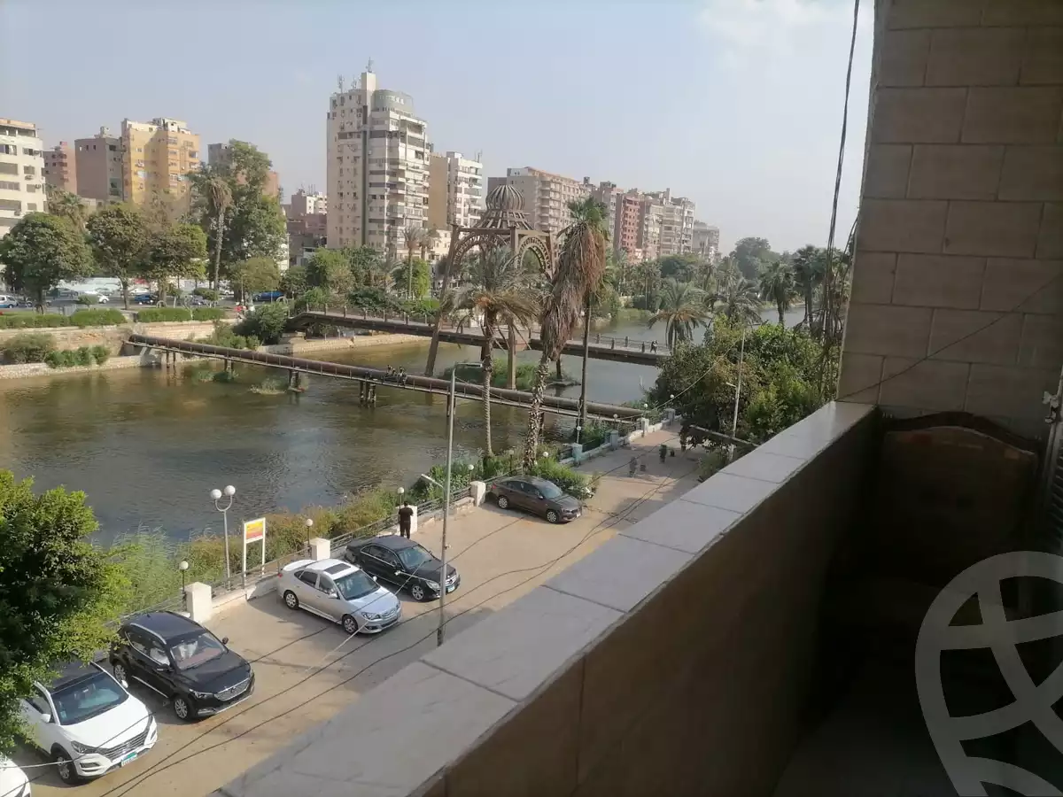 https://aqarmap.com.eg/ar/listing/5274572-for-rent-cairo-manial-kwrnysh-lmnyl