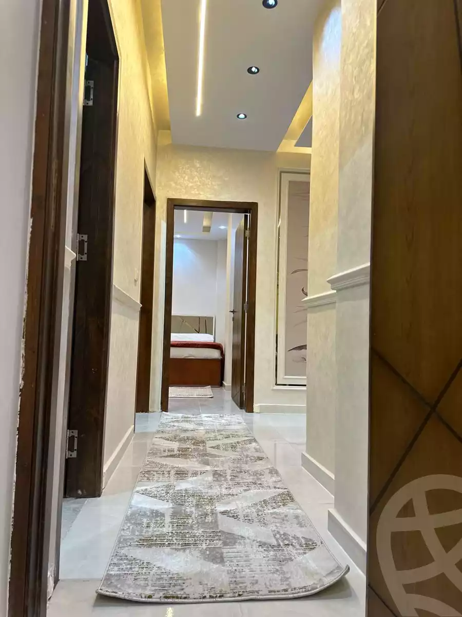 https://aqarmap.com.eg/ar/listing/5276638-for-rent-cairo-6th-of-october-el-ahyaa-neighborhood-1st-al-maahad