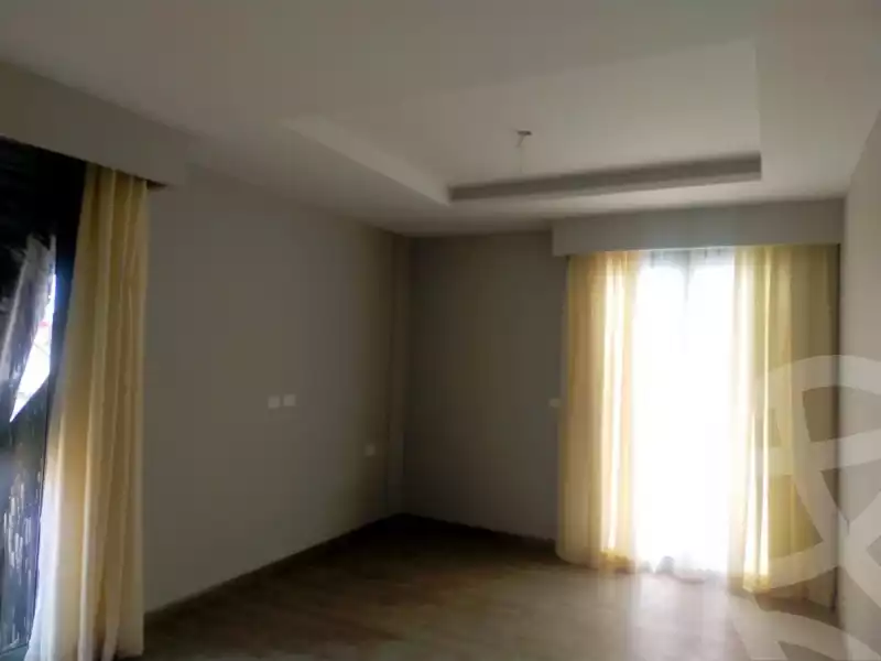https://aqarmap.com.eg/ar/listing/5276563-for-sale-cairo-el-sheikh-zayed-city-compounds-kmbwnd-fyldj-wyst-dr-llttwyr