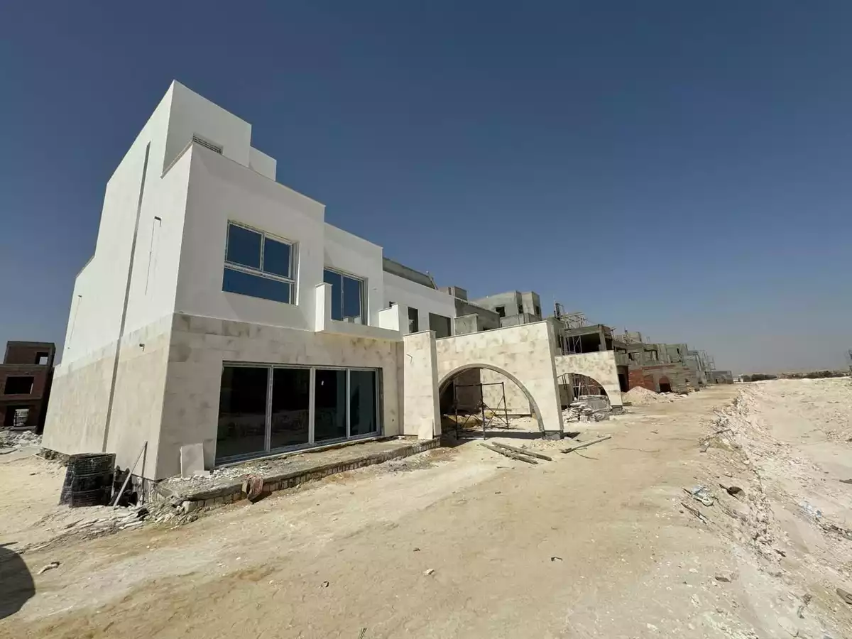 https://aqarmap.com.eg/en/listing/5277350-for-sale-cairo-el-sheikh-zayed-city-lshykh-zyd-ljdyd-naia-west