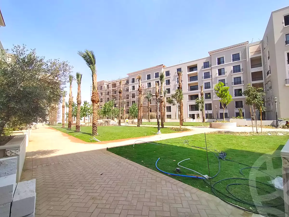 https://aqarmap.com.eg/ar/listing/5277322-for-sale-cairo-el-sheikh-zayed-city-compounds-kmbwnd-fyldj-wyst-dr-llttwyr