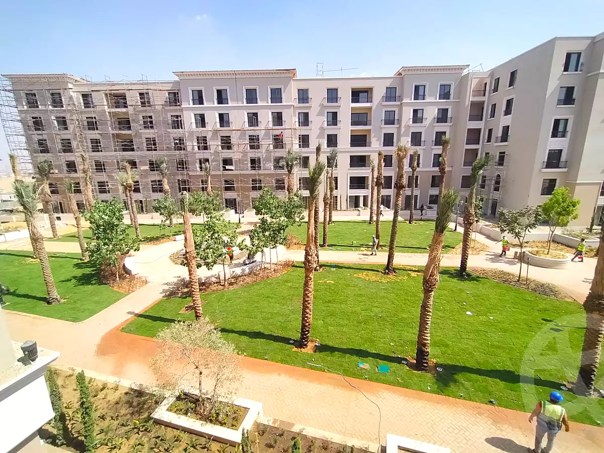 https://aqarmap.com.eg/ar/listing/5277322-for-sale-cairo-el-sheikh-zayed-city-compounds-kmbwnd-fyldj-wyst-dr-llttwyr