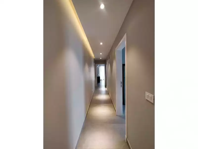 https://aqarmap.com.eg/ar/listing/5287642-for-sale-cairo-el-sheikh-zayed-city-compounds-kmbwnd-fyldj-wyst-dr-llttwyr