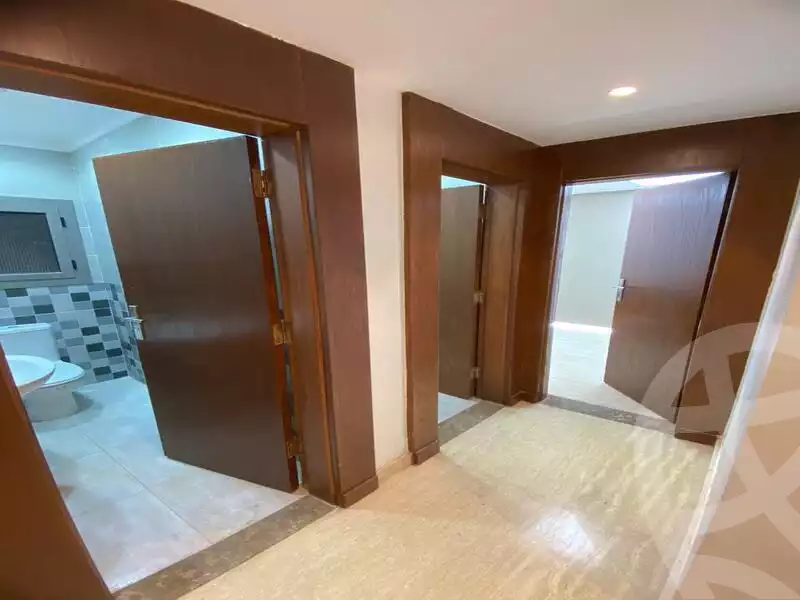 https://aqarmap.com.eg/ar/listing/5288954-for-rent-cairo-el-sheikh-zayed-city-compounds-the-courtyard-mall-dorra