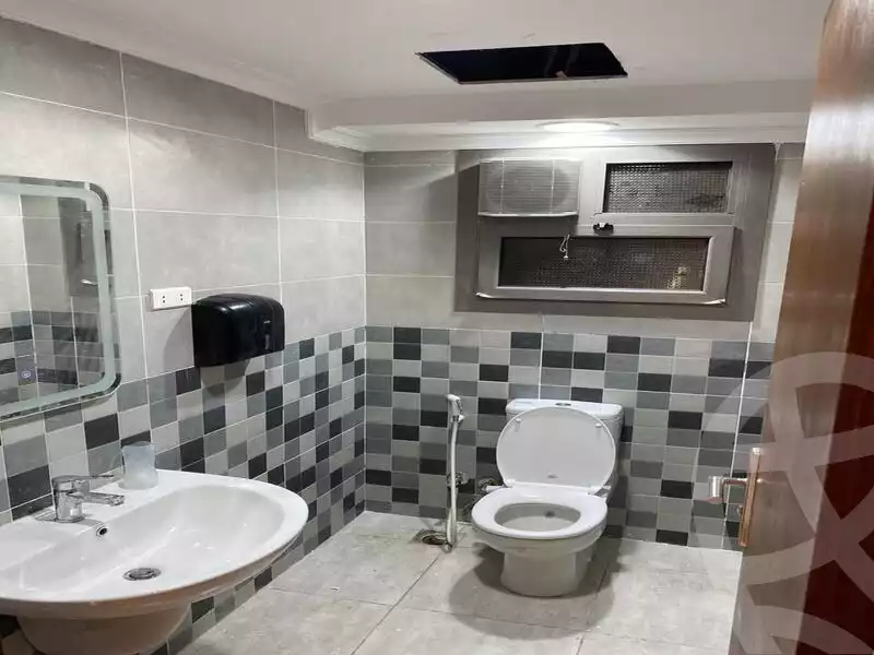 https://aqarmap.com.eg/ar/listing/5288954-for-rent-cairo-el-sheikh-zayed-city-compounds-the-courtyard-mall-dorra