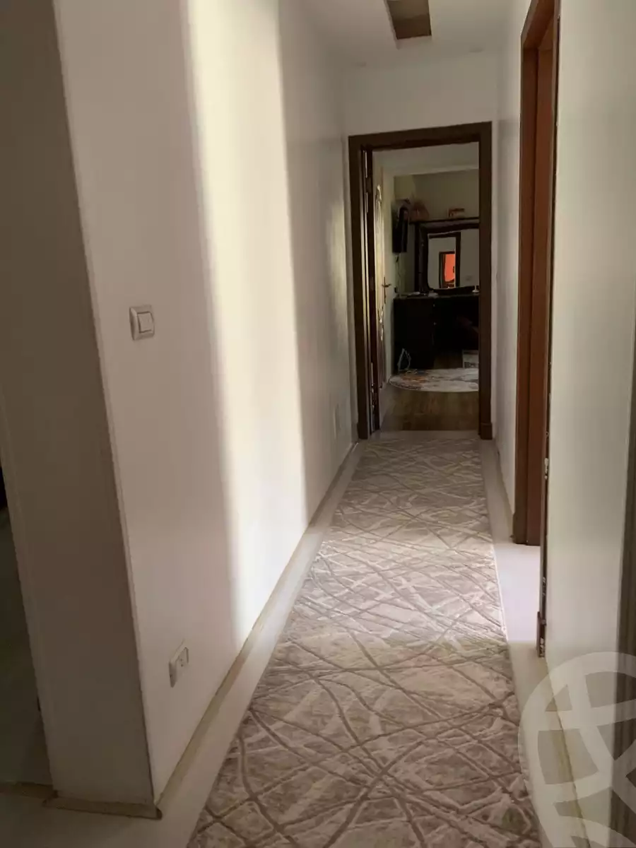 https://aqarmap.com.eg/en/listing/5294154-for-sale-cairo-new-cairo-lrhb-city-phase-8