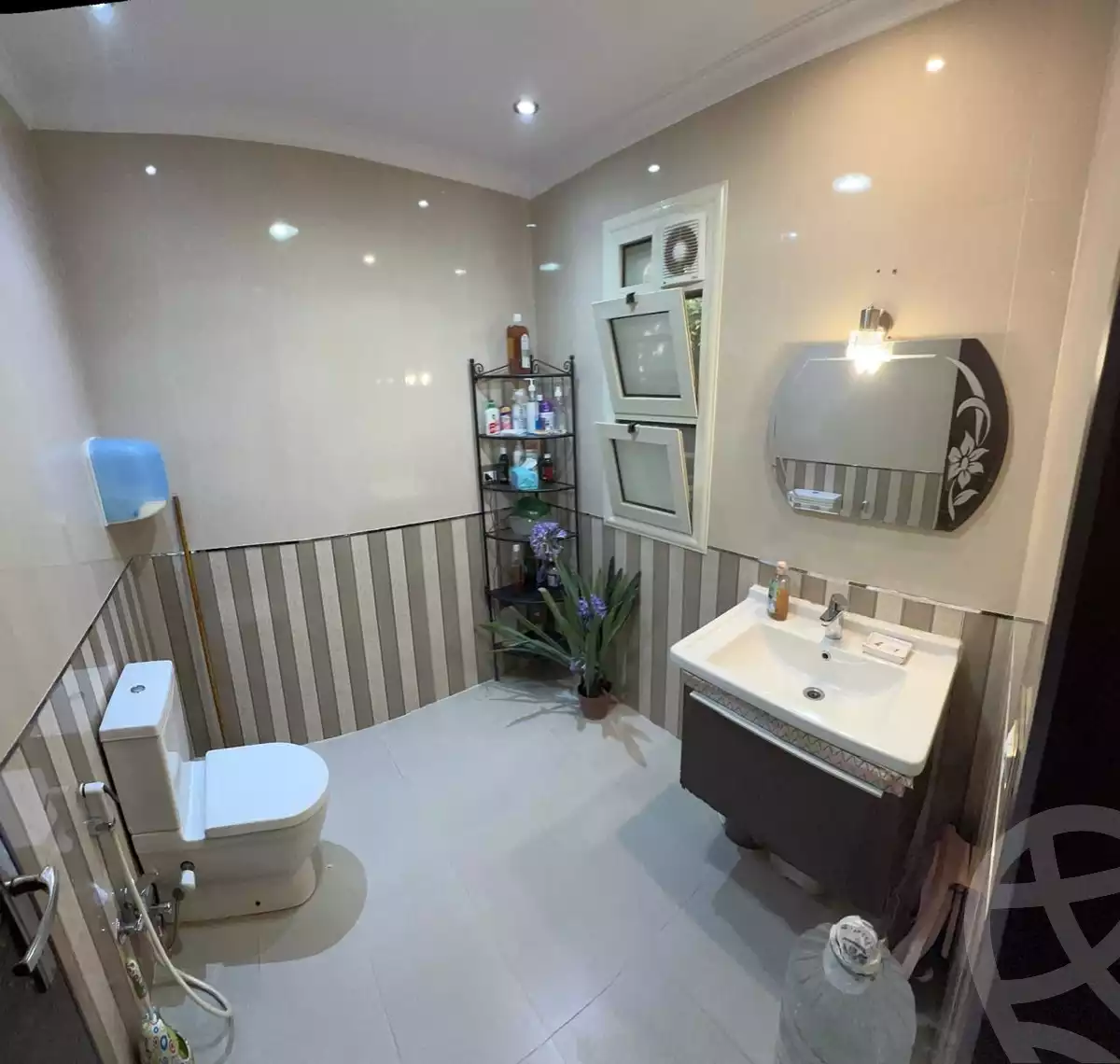 https://aqarmap.com.eg/ar/listing/5295635-for-sale-cairo-new-cairo-lrhb-city-phase-8