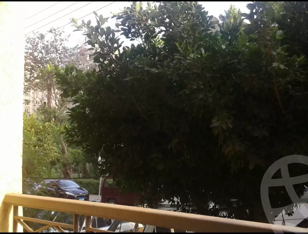 https://aqarmap.com.eg/en/listing/5299515-for-rent-cairo-heliopolis-ard-el-golf-mostafa-abd-el-aal-st