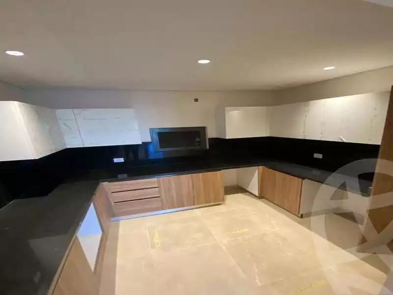 https://aqarmap.com.eg/en/listing/5299526-for-sale-cairo-el-sheikh-zayed-city-compounds-zyd-wr-llttwyr-z-tower