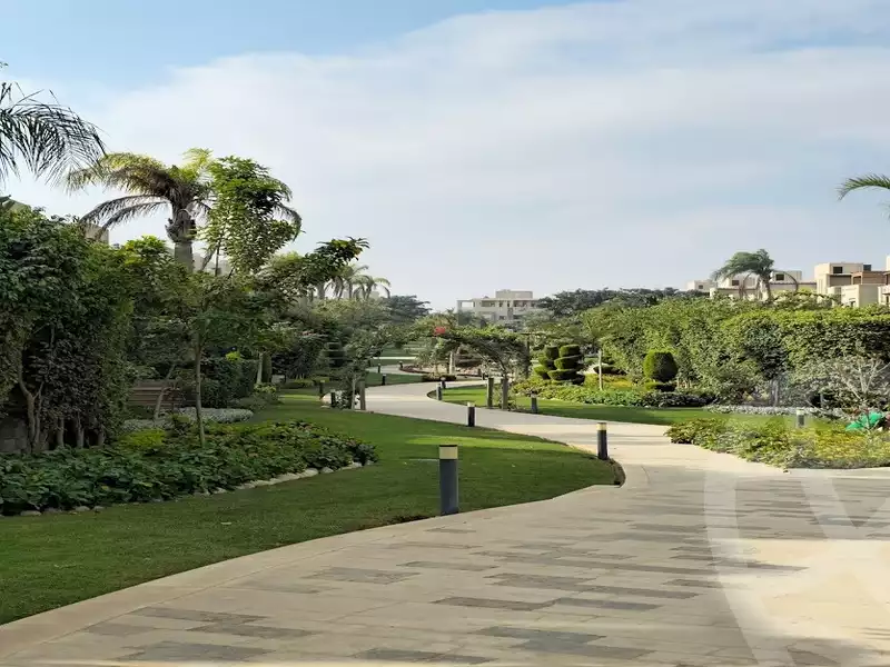 https://aqarmap.com.eg/en/listing/5299735-for-sale-cairo-el-sheikh-zayed-city-lshykh-zyd-ljdyd-solimar-green-4-compound