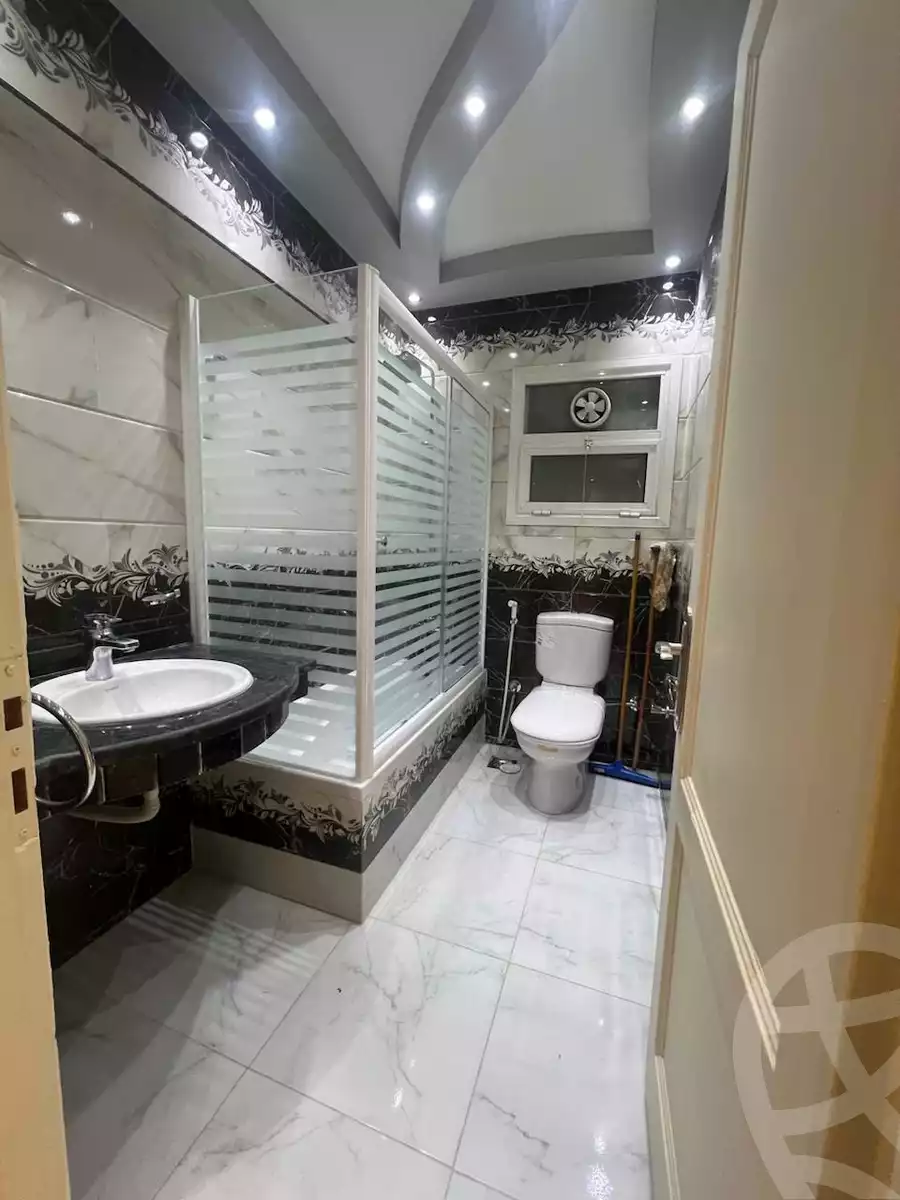 https://aqarmap.com.eg/ar/listing/5300374-for-rent-cairo-new-cairo-lrhb-city-malls-and-markets