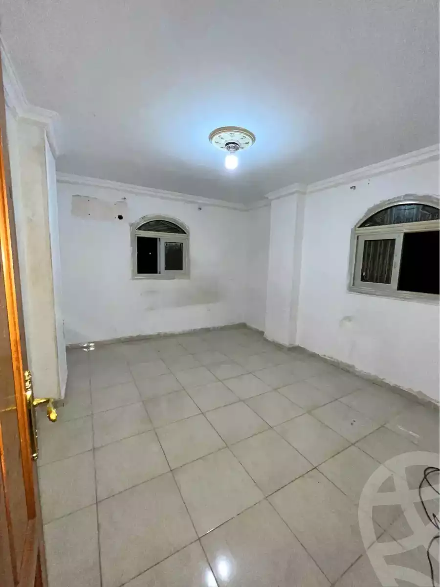 https://aqarmap.com.eg/en/listing/5300858-for-rent-cairo-15th-of-may-mjwr-33