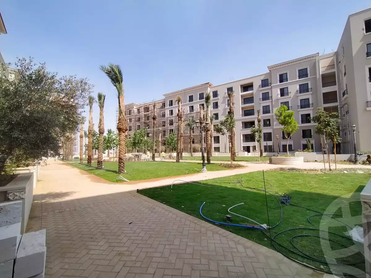 https://aqarmap.com.eg/en/listing/5306487-for-sale-cairo-el-sheikh-zayed-city-compounds-kmbwnd-fyldj-wyst-dr-llttwyr