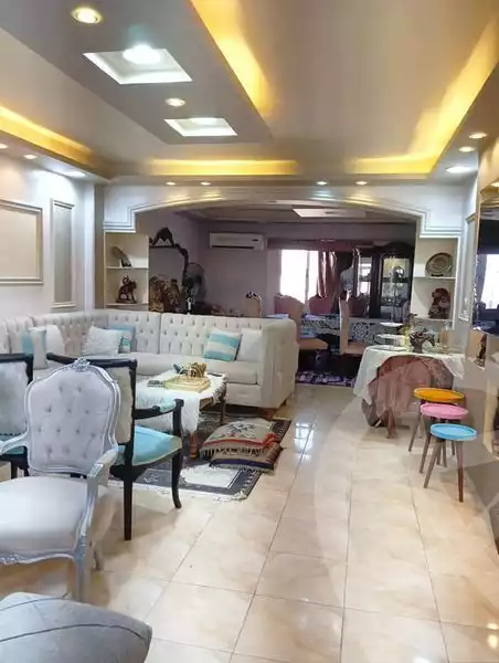 https://aqarmap.com.eg/en/listing/5307435-for-sale-cairo-heliopolis-roxy-square