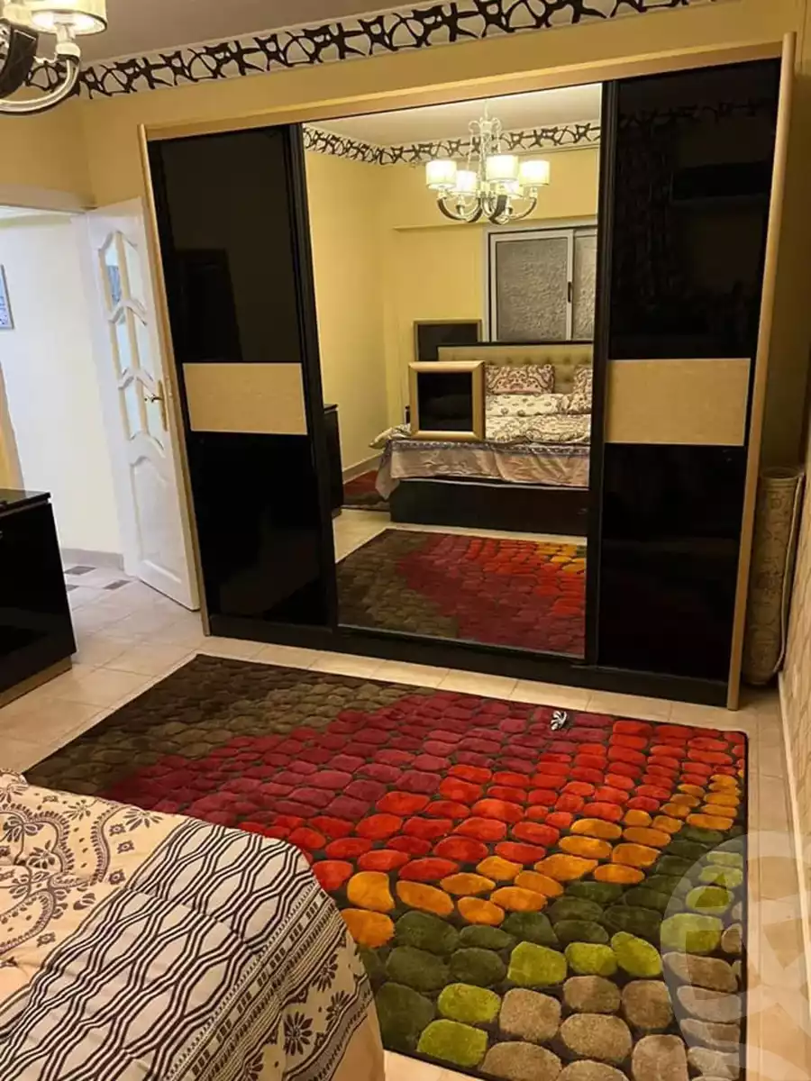https://aqarmap.com.eg/ar/listing/5307779-for-rent-cairo-mokattam-lhdb-l-ly-shareaa-9