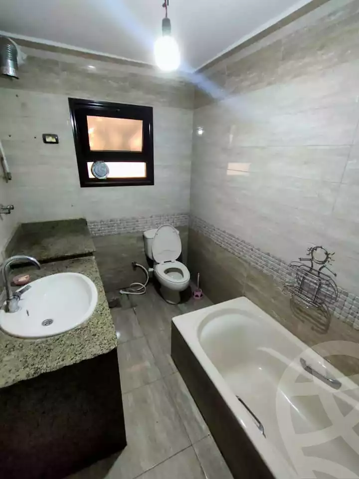 https://aqarmap.com.eg/en/listing/5309571-for-rent-cairo-mokattam-lhdb-l-ly-shareaa-9