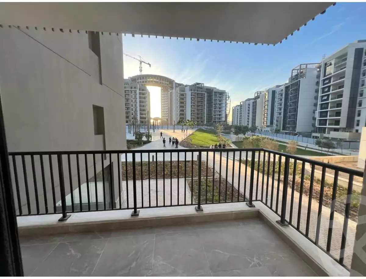 https://aqarmap.com.eg/en/listing/5314056-for-sale-cairo-el-sheikh-zayed-city-compounds-zyd-wr-llttwyr-park-towers-zed-el-sheikh-zayed-compound