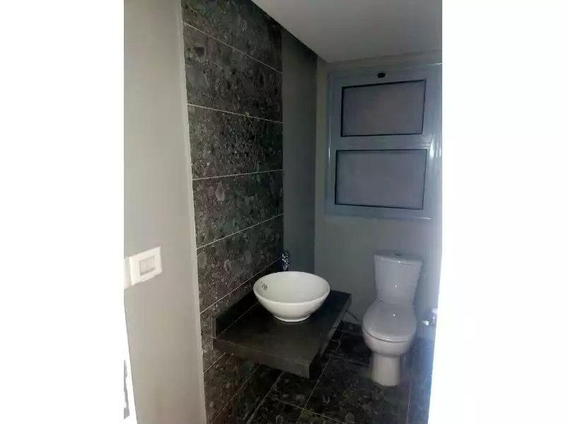 https://aqarmap.com.eg/en/listing/5314816-for-sale-cairo-el-sheikh-zayed-city-compounds-kmbwnd-fyldj-wyst-dr-llttwyr