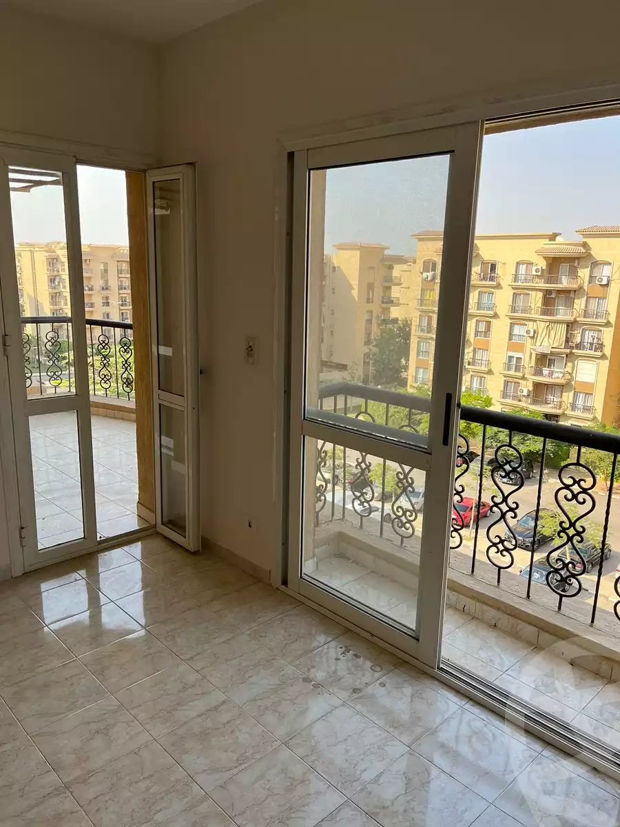 https://aqarmap.com.eg/ar/listing/5318143-for-sale-cairo-new-cairo-lrhb-city-malls-and-markets