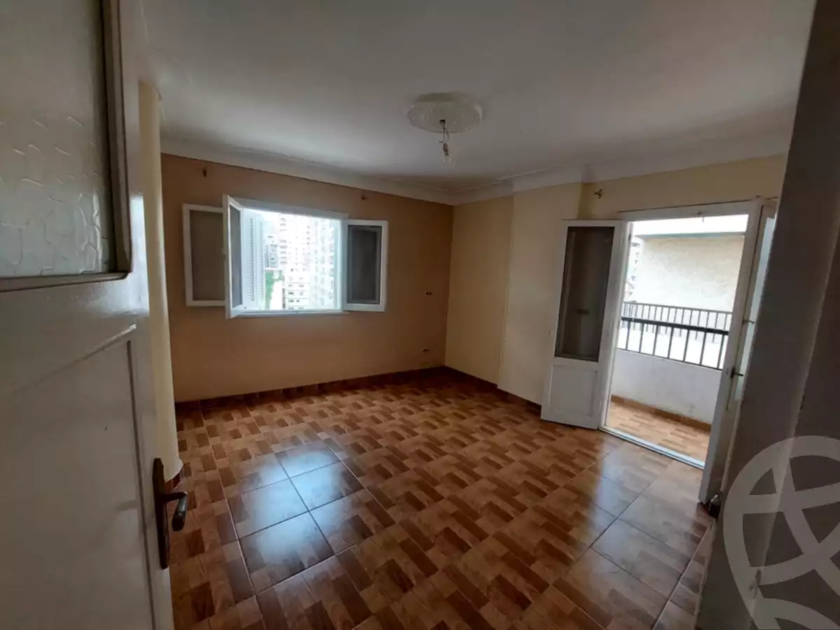 https://aqarmap.com.eg/en/listing/5321612-for-rent-alexandria-el-asafra-shr-mlk-hfny