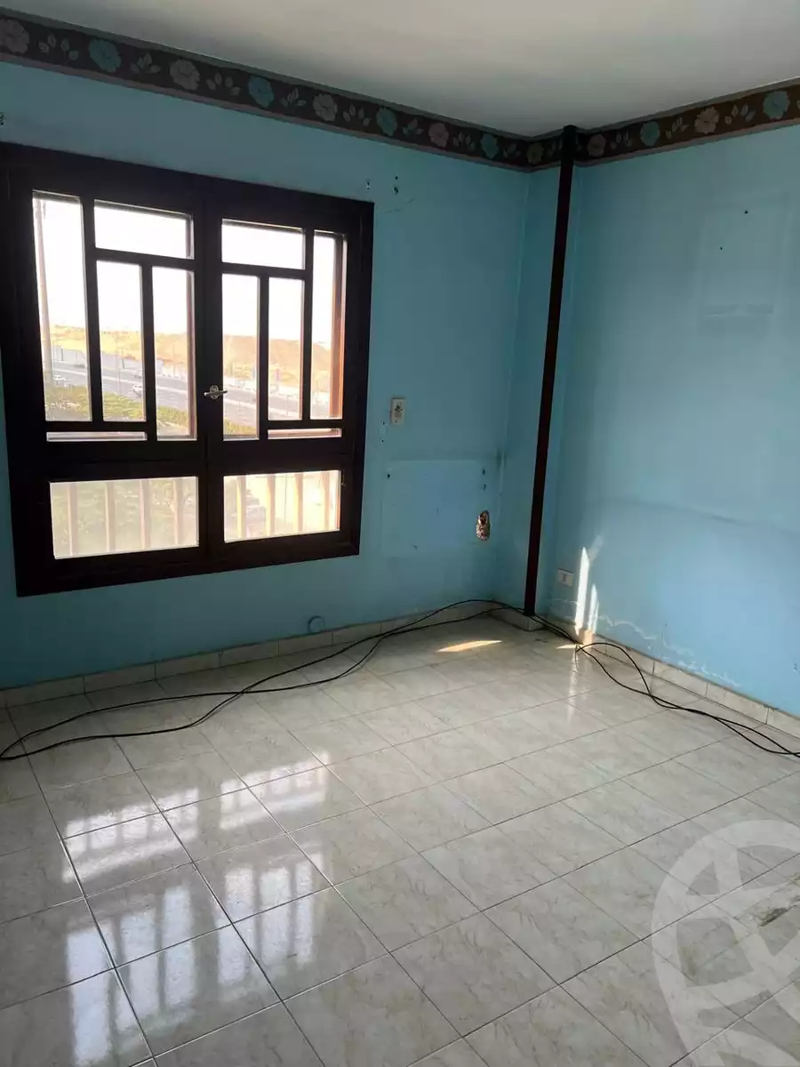 https://aqarmap.com.eg/ar/listing/5324140-for-sale-cairo-new-cairo-lrhb-city-phase-5-talaat-mostafa-st