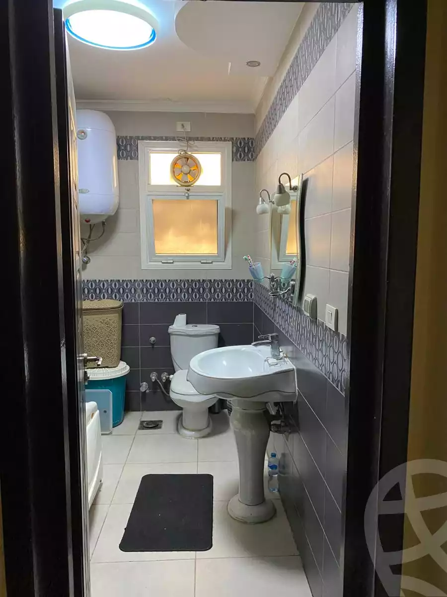 https://aqarmap.com.eg/en/listing/5326408-for-sale-cairo-new-cairo-lrhb-city-phase-4-mostafa-el-nahaas-st
