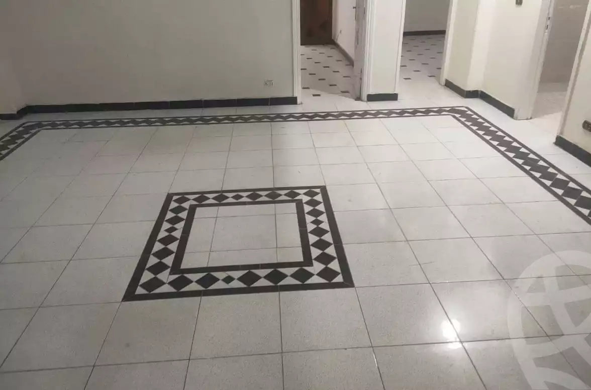 https://aqarmap.com.eg/en/listing/5330496-for-rent-cairo-mokattam-lhdb-l-ly-shareaa-9
