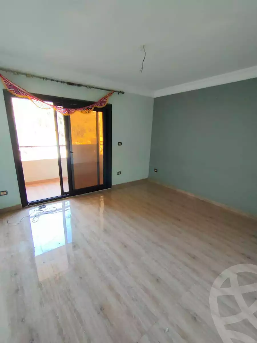 https://aqarmap.com.eg/ar/listing/5341496-for-rent-cairo-mokattam-lhdb-l-ly-shareaa-9