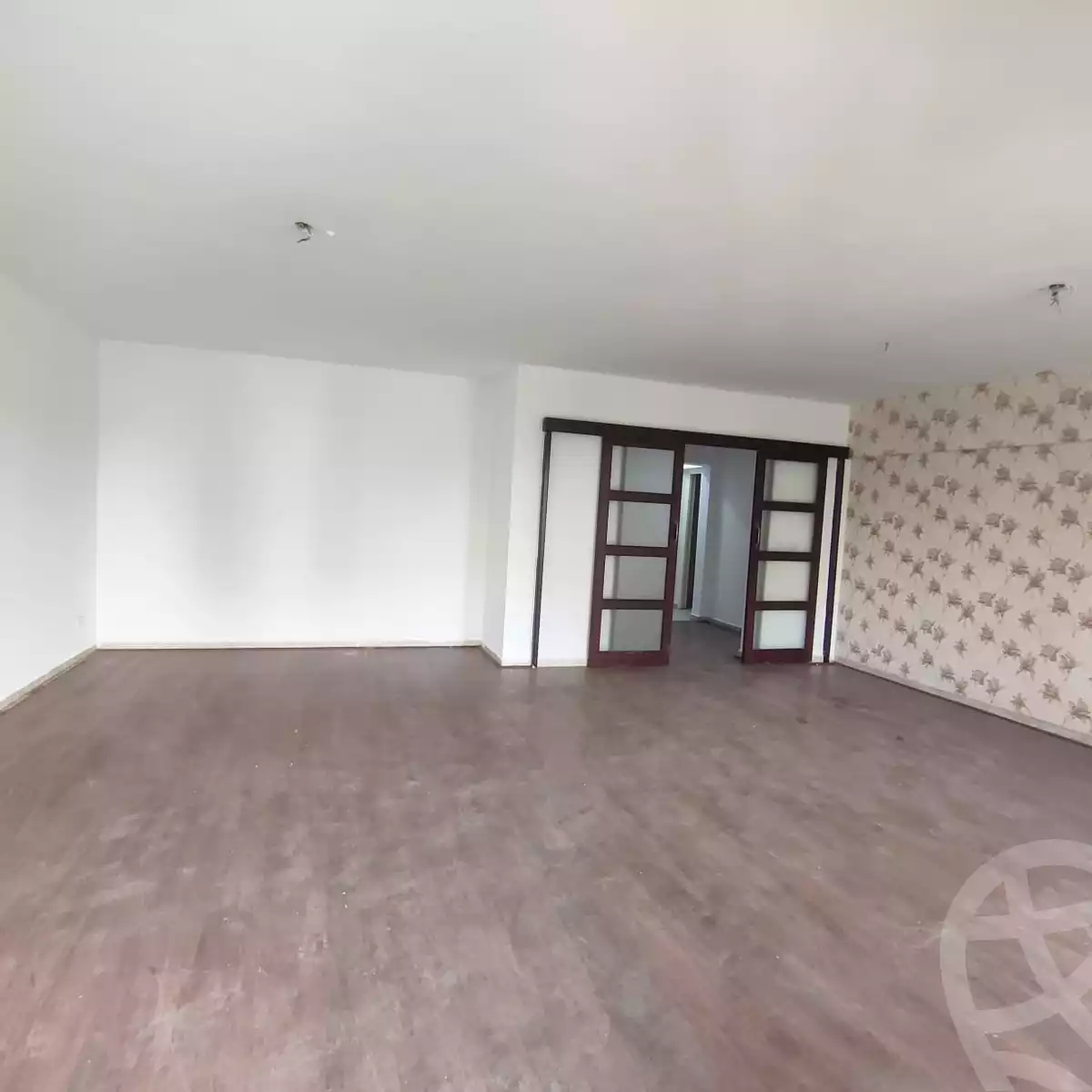 https://aqarmap.com.eg/en/listing/5344715-for-rent-cairo-new-cairo-lrhb-city-phase-8