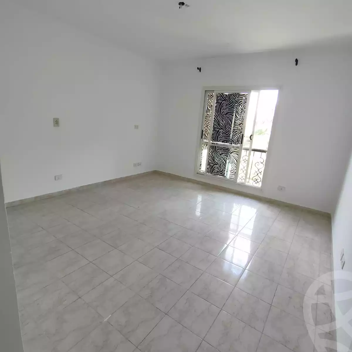 https://aqarmap.com.eg/en/listing/5344715-for-rent-cairo-new-cairo-lrhb-city-phase-8