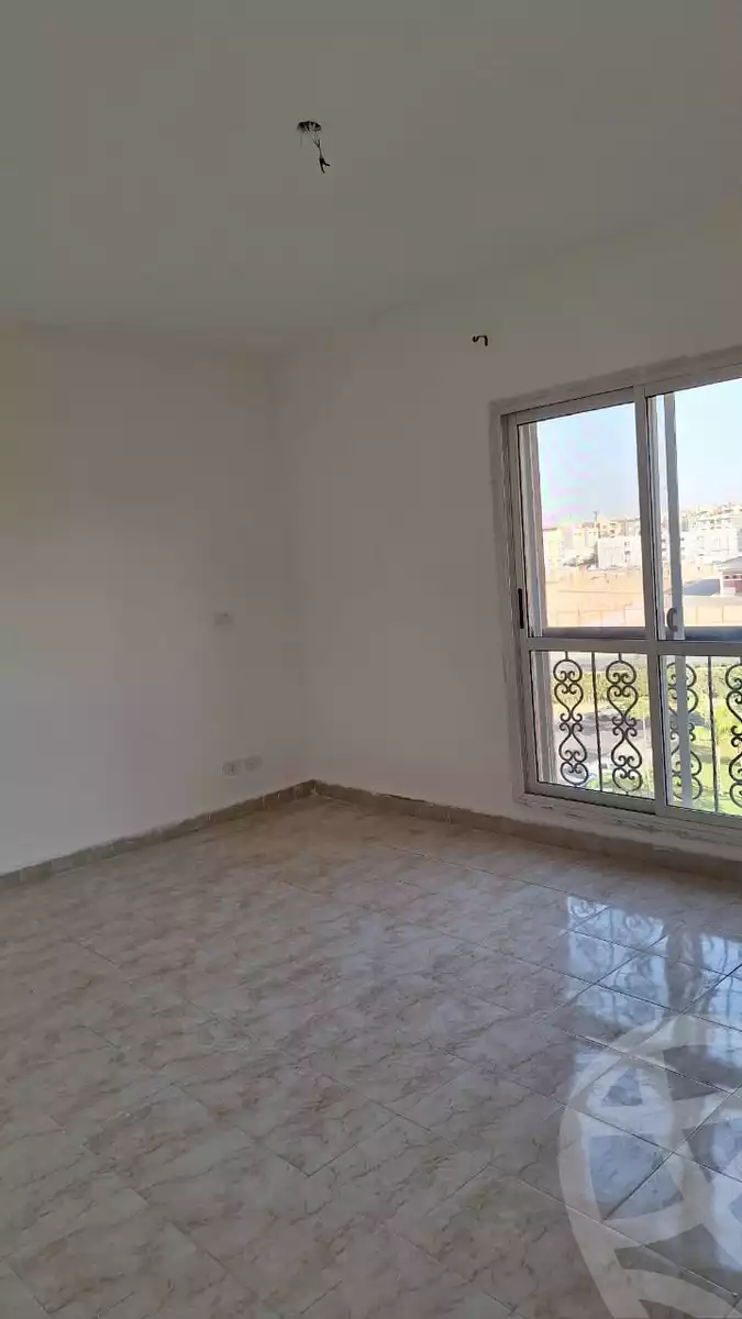 https://aqarmap.com.eg/en/listing/5345226-for-rent-cairo-new-cairo-lrhb-city-phase-8