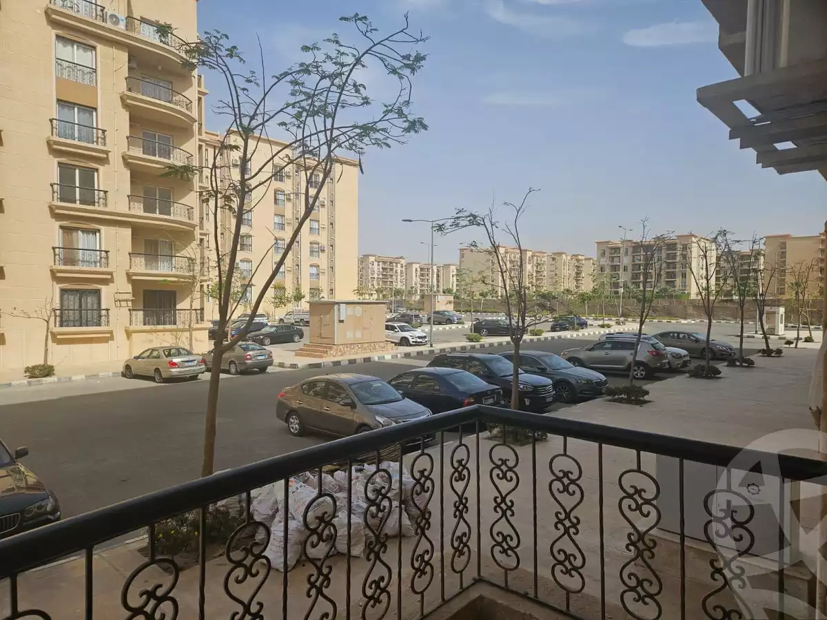 https://aqarmap.com.eg/en/listing/5345706-for-sale-cairo-new-cairo-lrhb-city-phase-7