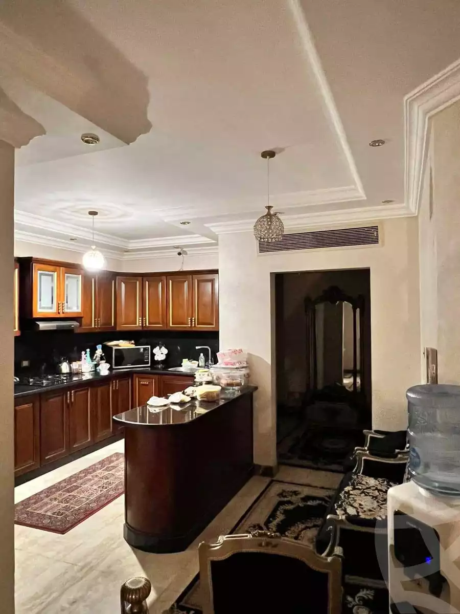 https://aqarmap.com.eg/en/listing/5354540-for-sale-cairo-el-sheikh-zayed-city-compounds-royal-city