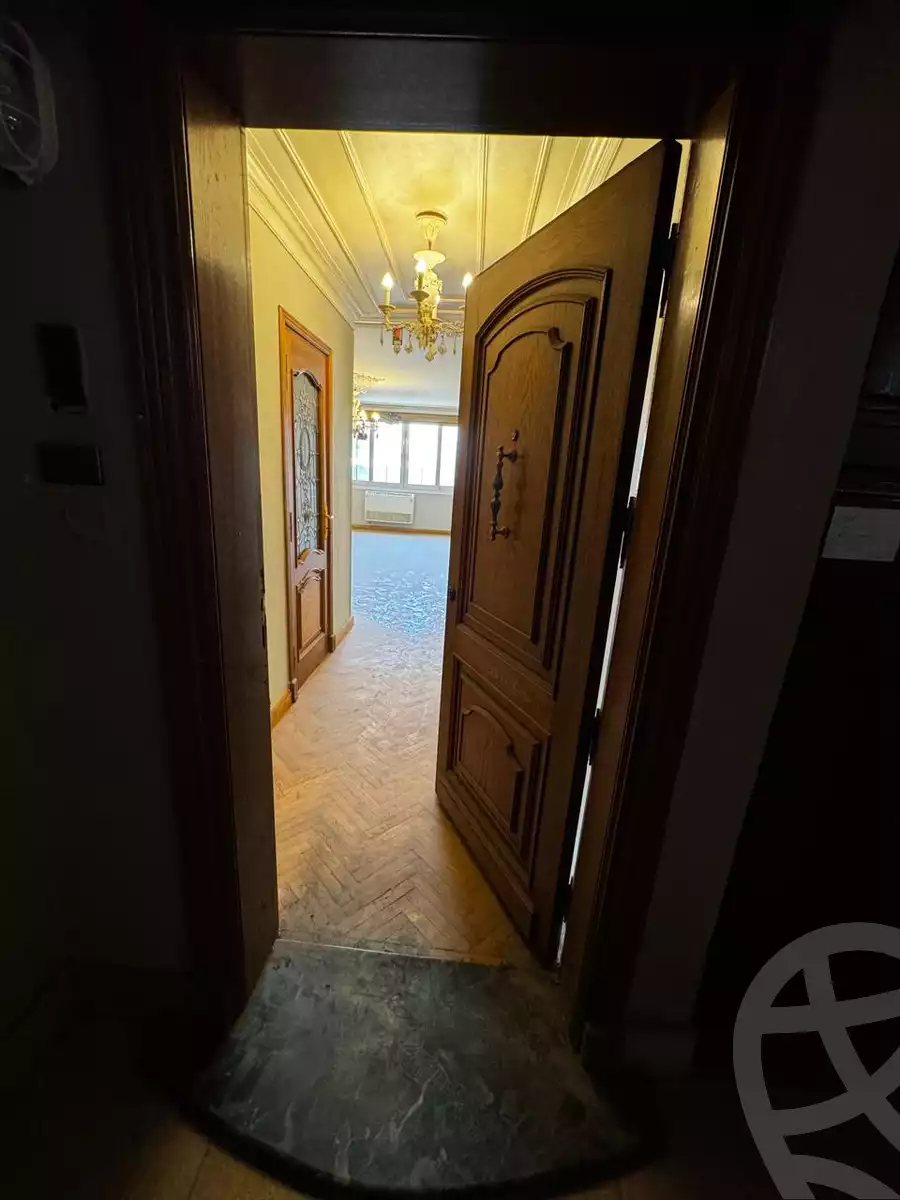 https://aqarmap.com.eg/en/listing/5355666-for-sale-cairo-heliopolis-ard-el-golf-hassan-aflaton-st