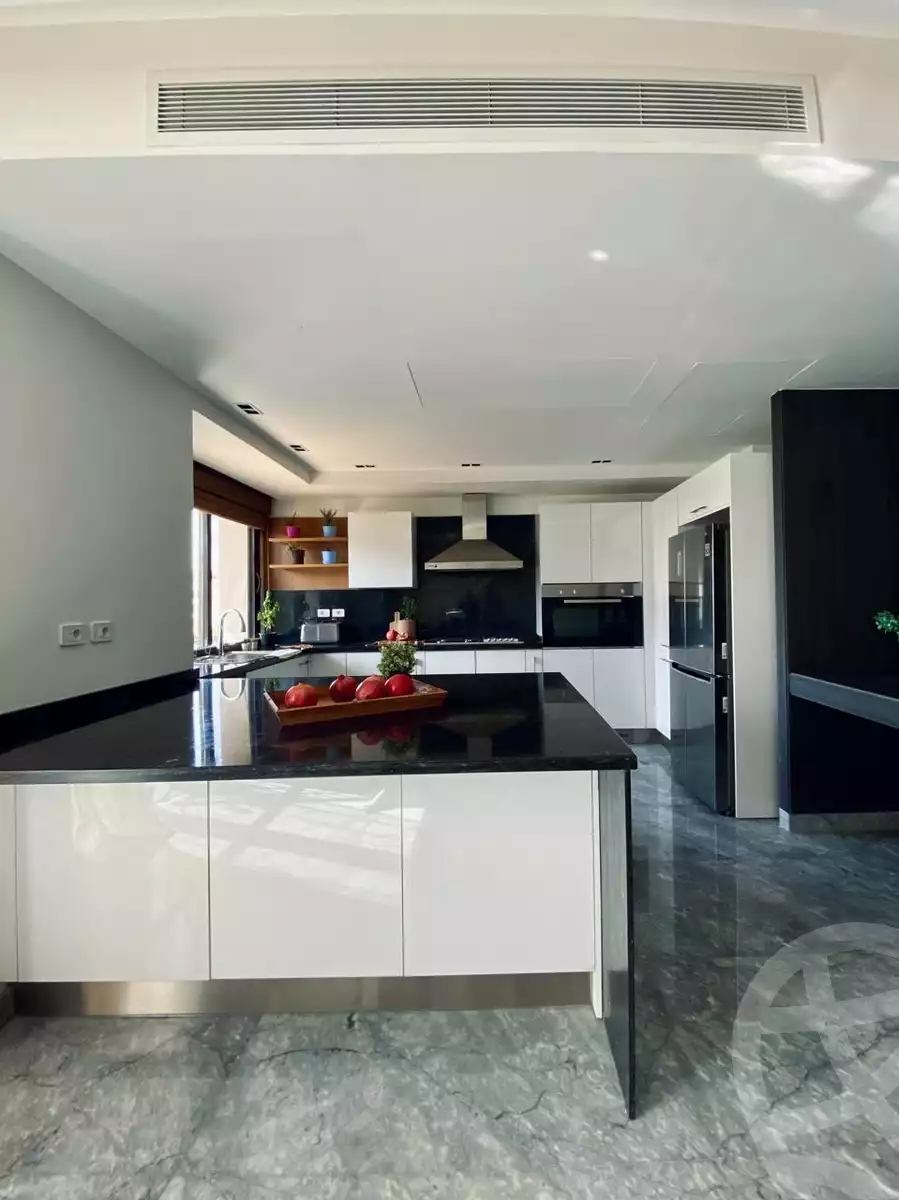 https://aqarmap.com.eg/en/listing/5357444-for-sale-cairo-el-sheikh-zayed-city-compounds-beverly-hills