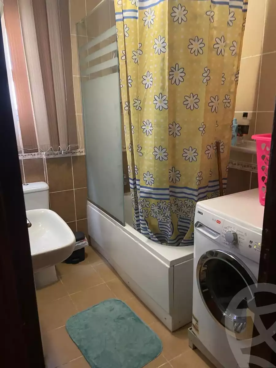 https://aqarmap.com.eg/ar/listing/5357484-for-rent-cairo-new-cairo-lrhb-city-malls-and-markets