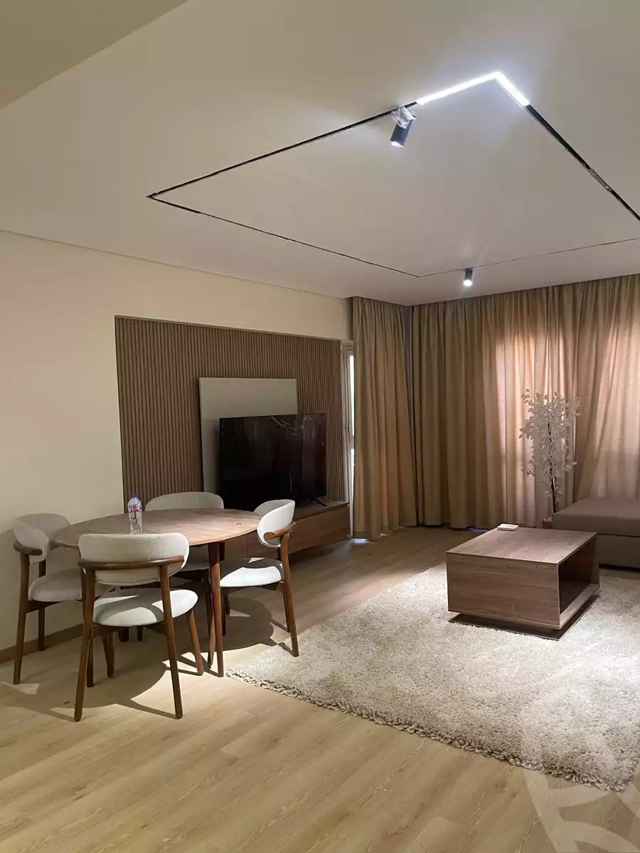 https://aqarmap.com.eg/ar/listing/5361048-for-sale-cairo-new-cairo-lrhb-city-phase-8