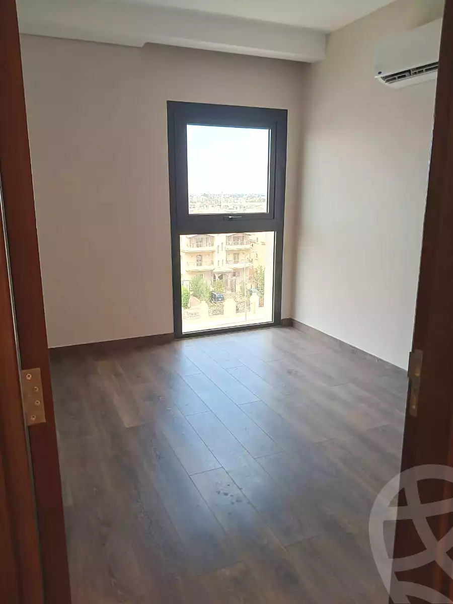 https://aqarmap.com.eg/ar/listing/5363412-for-rent-cairo-el-sheikh-zayed-city-compounds-zyd-wr-llttwyr-park-towers-zed-el-sheikh-zayed-compound
