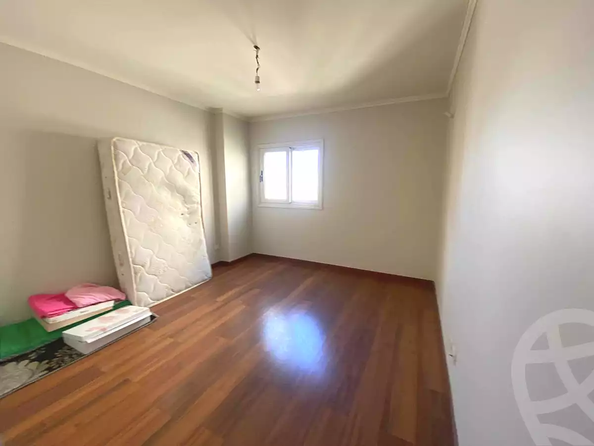 https://aqarmap.com.eg/ar/listing/5365193-for-sale-alexandria-smouha-albert-al-awal-st