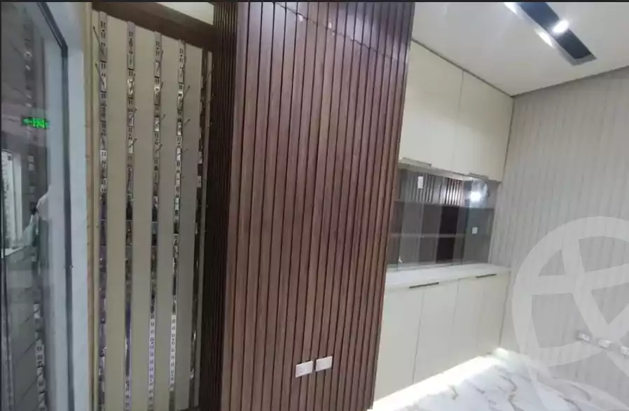 https://aqarmap.com.eg/en/listing/5365320-for-sale-cairo-el-shorouk-compounds-twn-sntr-mwl-lwtny-l-qry