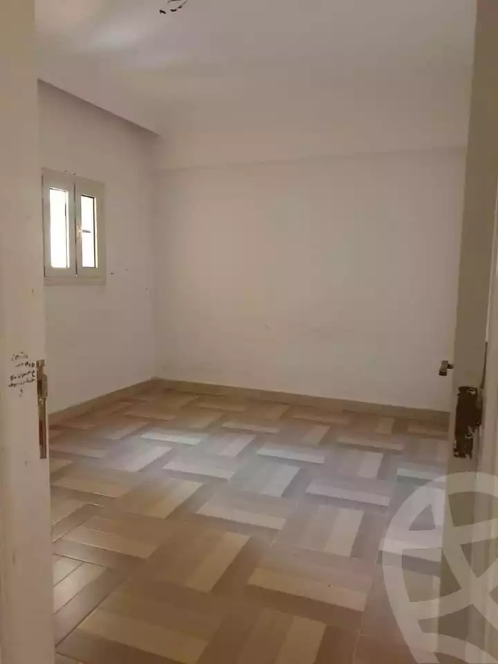 https://aqarmap.com.eg/en/listing/5370574-for-rent-cairo-mokattam-lhdb-l-ly-shr-krym-bnwn